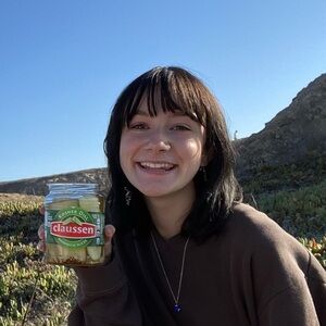 Meet your Posher, Alexia